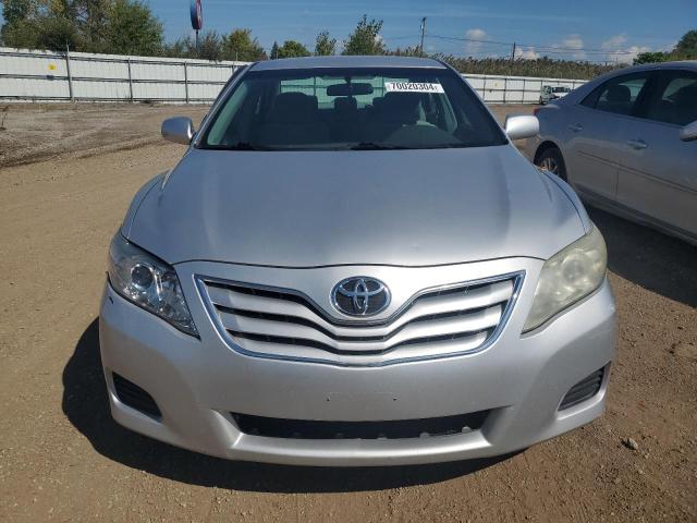 4T1BF3EK6BU179056 - 2011 TOYOTA CAMRY BASE SILVER photo 5