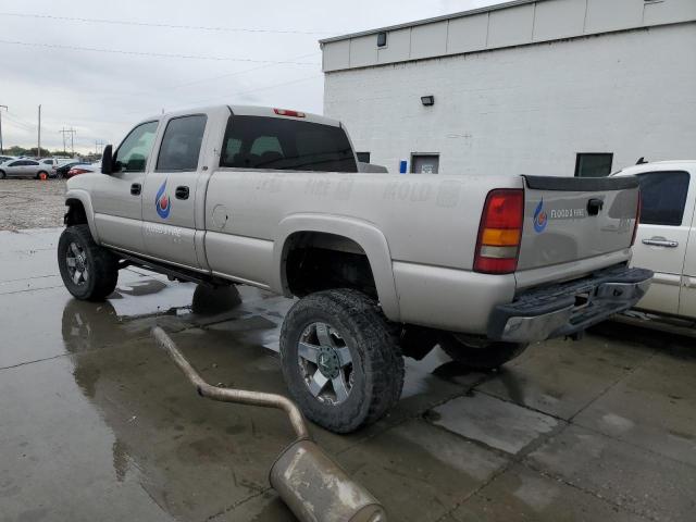 1GCHK33215F936998 - 2005 CHEVROLET SILVERADO K3500 GRAY photo 2