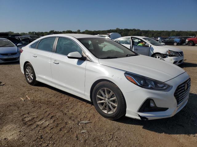 5NPE24AF7JH601632 - 2018 HYUNDAI SONATA SE WHITE photo 4