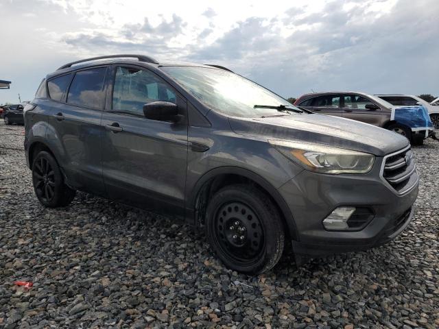 1FMCU0GDXJUA69505 - 2018 FORD ESCAPE SE GRAY photo 4