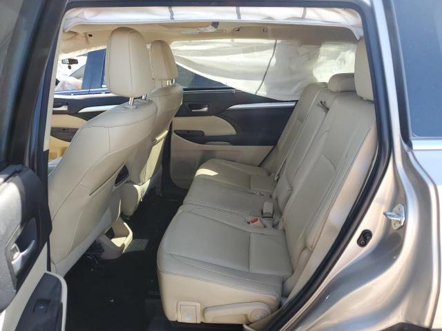 5TDKKRFHXFS040905 - 2015 TOYOTA HIGHLANDER XLE Gümüş foto 10