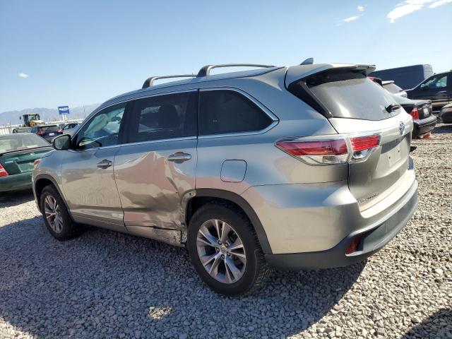 5TDKKRFHXFS040905 - 2015 TOYOTA HIGHLANDER XLE Gümüş foto 2