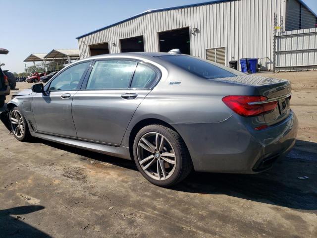WBA7J2C57JG938310 - 2018 BMW 740 XE GRAY photo 2