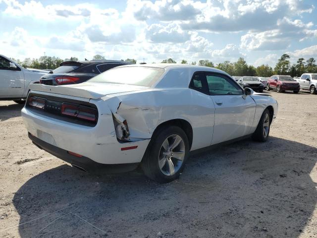 2C3CDZAG6KH671886 - 2019 DODGE CHALLENGER SXT WHITE photo 3