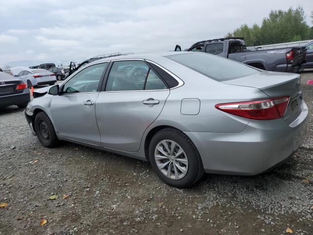 4T1BF1FK4HU800841 - 2017 TOYOTA CAMRY LE SILVER photo 2