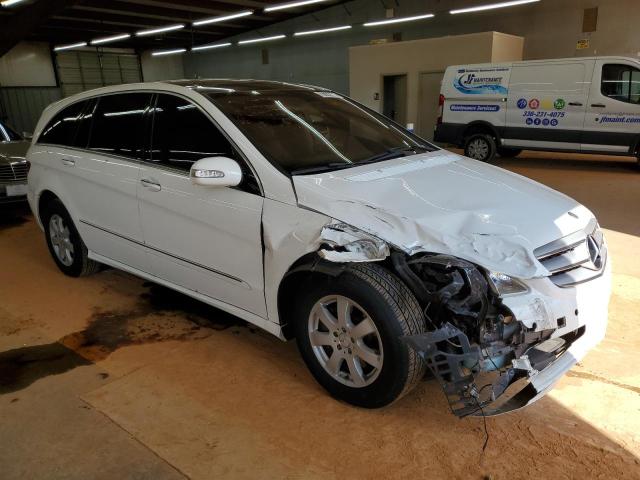 4JGCB22E47A043753 - 2007 MERCEDES-BENZ R 320 CDI WHITE photo 4