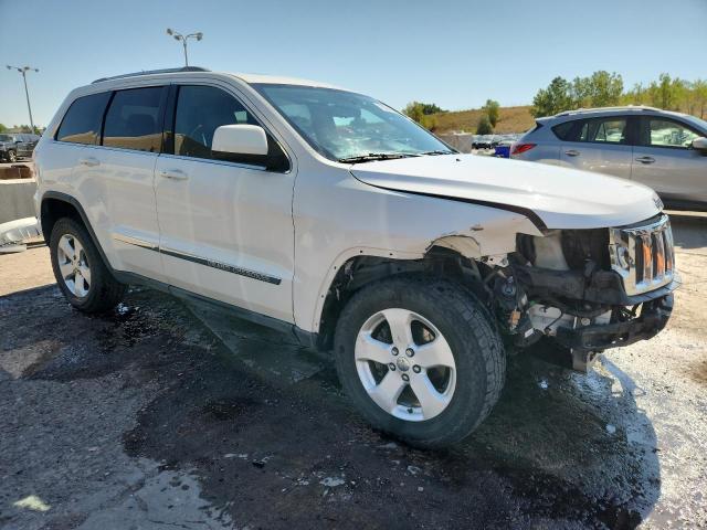 1C4RJFAG9CC123964 - 2012 JEEP GRAND CHER LAREDO WHITE photo 4