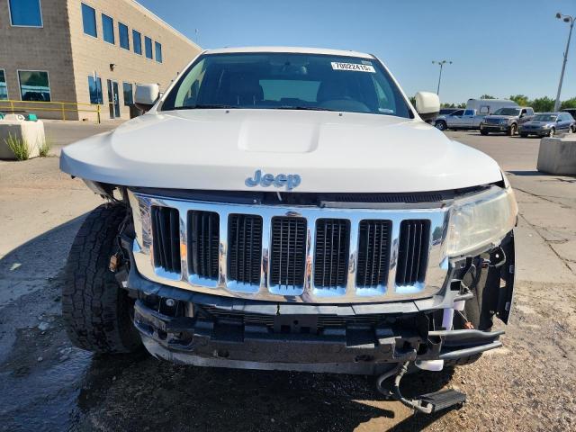 1C4RJFAG9CC123964 - 2012 JEEP GRAND CHER LAREDO WHITE photo 5