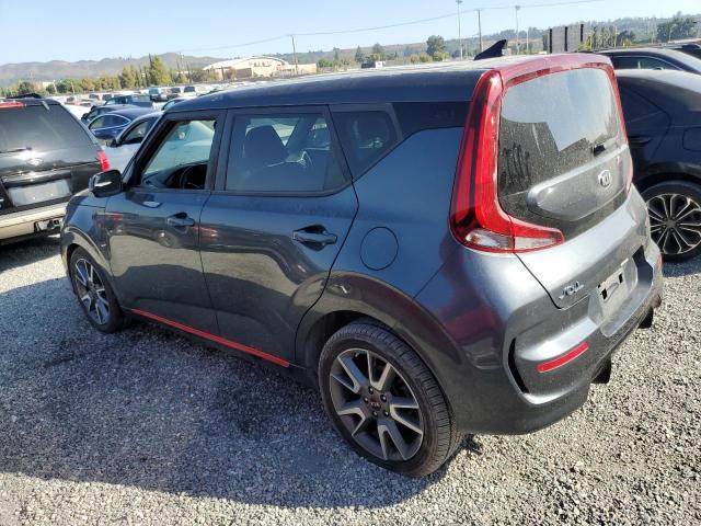 KNDJ63AU0L7722568 - 2020 KIA SOUL GT LINE GRAY photo 2