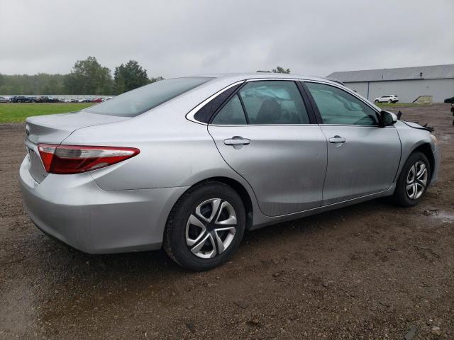 4T1BF1FK3GU501114 - 2016 TOYOTA CAMRY LE SILVER photo 3