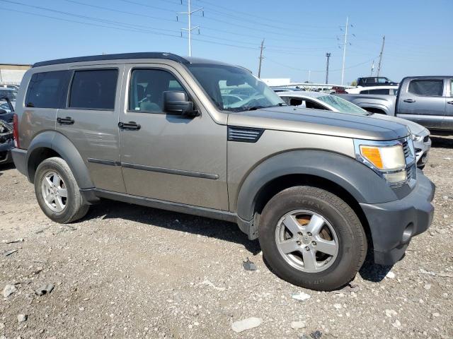 1D8GU28K87W569742 - 2007 DODGE NITRO SXT BEIGE photo 4