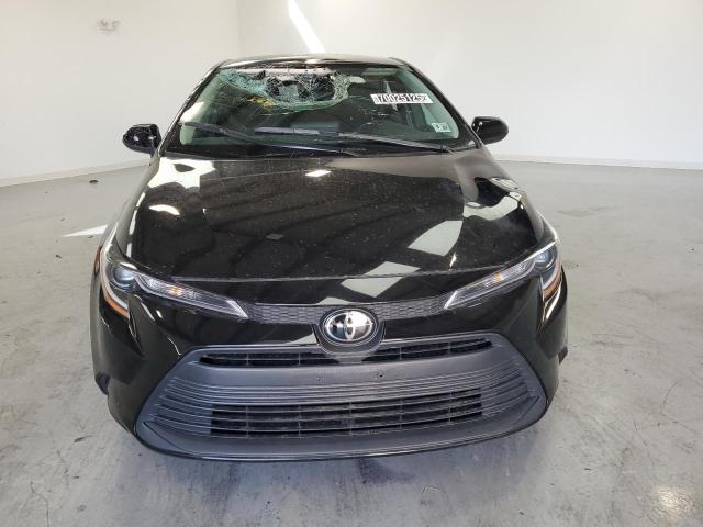 5YFB4MDEXRP177233 - 2024 TOYOTA COROLLA LE BLACK photo 5