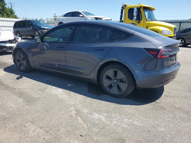 5YJ3E1EA1PF656838 - 2023 TESLA MODEL 3 Серый фото 2