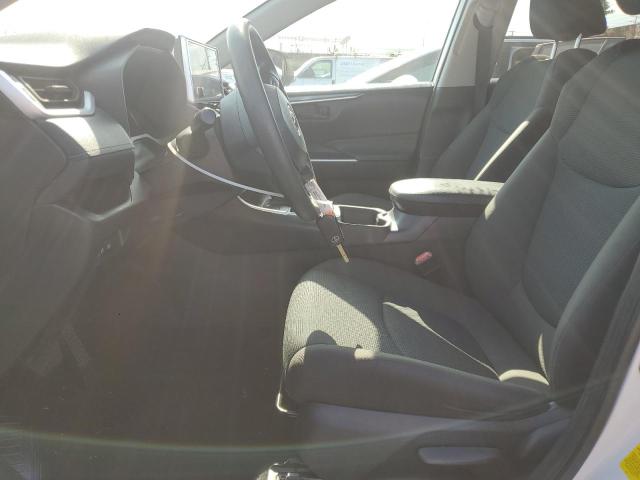 2T3H1RFV3PC225267 - 2023 TOYOTA RAV4 LE أبيض صورة 7