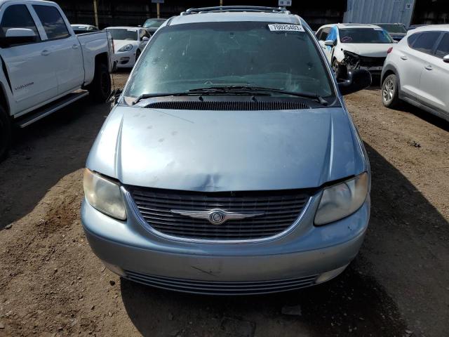 2C8GP64L32R793139 - 2002 CHRYSLER TOWN & COU LIMITED BLUE photo 5