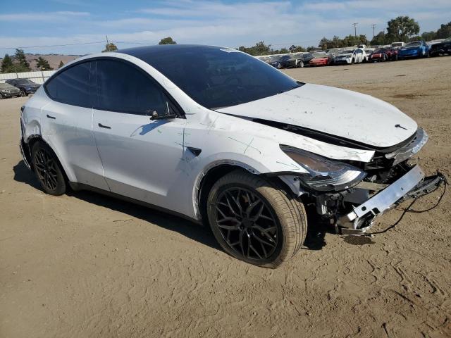 7SAYGDEF8PF815693 - 2023 TESLA MODEL Y 白色 照片 4