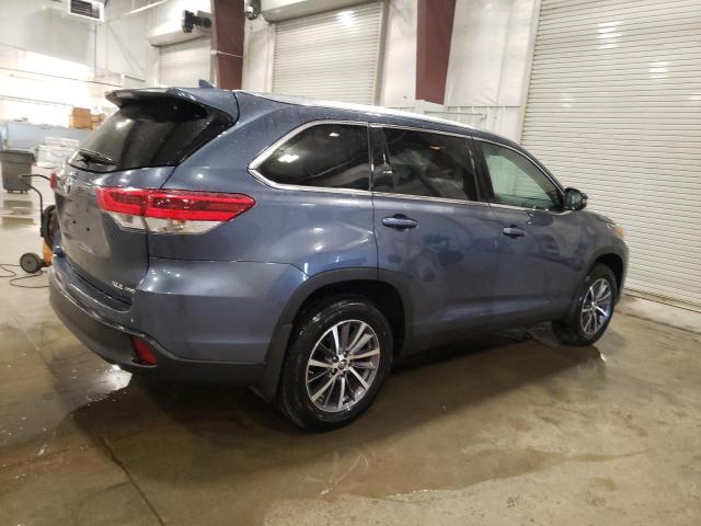 5TDJZRFH8KS991976 - 2019 TOYOTA HIGHLANDER SE Blau Foto 3