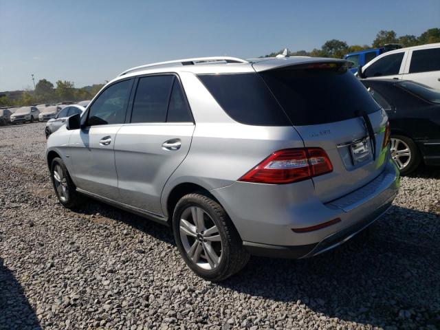 4JGDA5HB6CA003660 - 2012 MERCEDES-BENZ ML 350 4MATIC SILVER photo 2