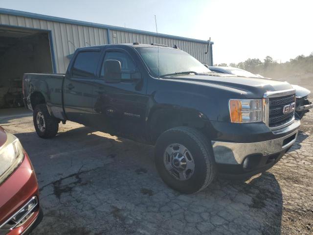 1GT120CG1BF263640 - 2011 GMC SIERRA K2500 SLE BLACK photo 4