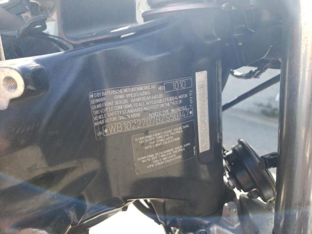 WB1022707BZS50147 - 2011 BMW F800 R BLACK photo 9