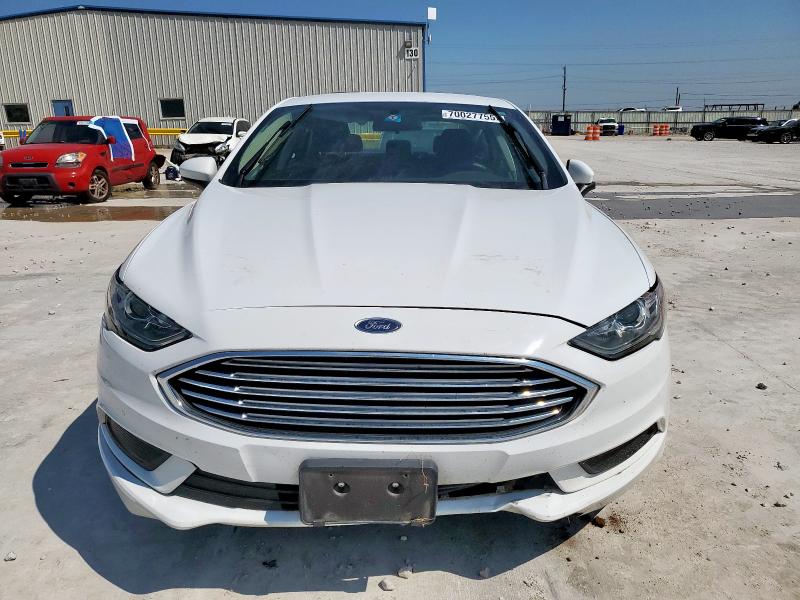 3FA6P0HD4JR280882 - 2018 FORD FUSION SE Ağ foto 5