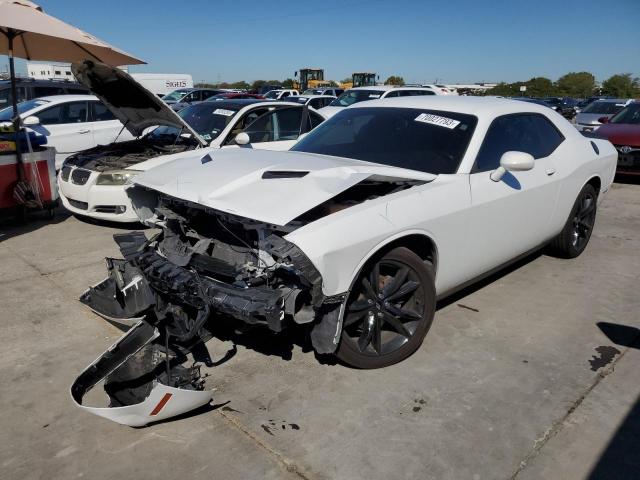 2C3CDZAG6JH332642 - 2018 DODGE CHALLENGER SXT WHITE photo 1