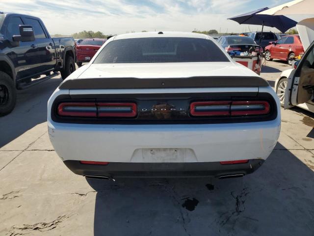 2C3CDZAG6JH332642 - 2018 DODGE CHALLENGER SXT WHITE photo 6