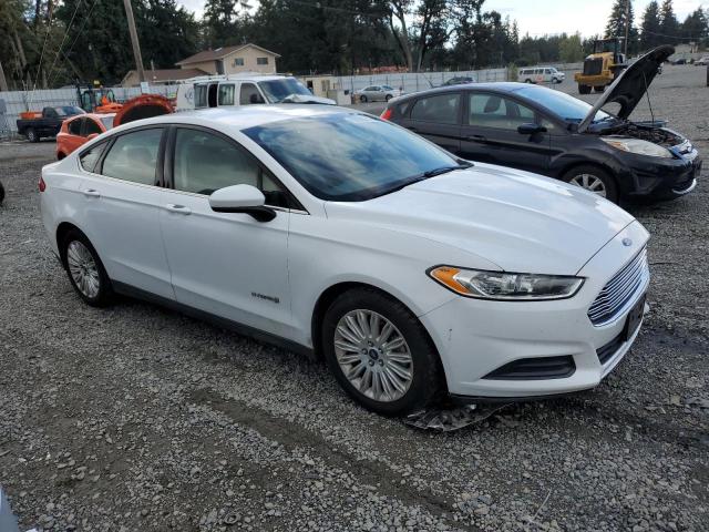 3FA6P0UUXFR143569 - 2015 FORD FUSION S HYBRID WHITE photo 4