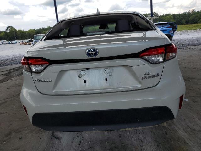 JTDBCMFE8R3050585 - 2024 TOYOTA COROLLA LE WHITE photo 6