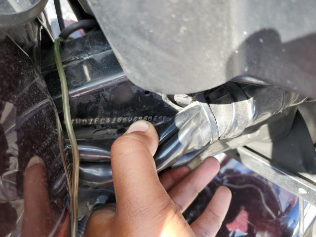 1HD1FCW165Y626065 - 2005 HARLEY-DAVIDSON FLHTCUI წითელი ფოტო 10