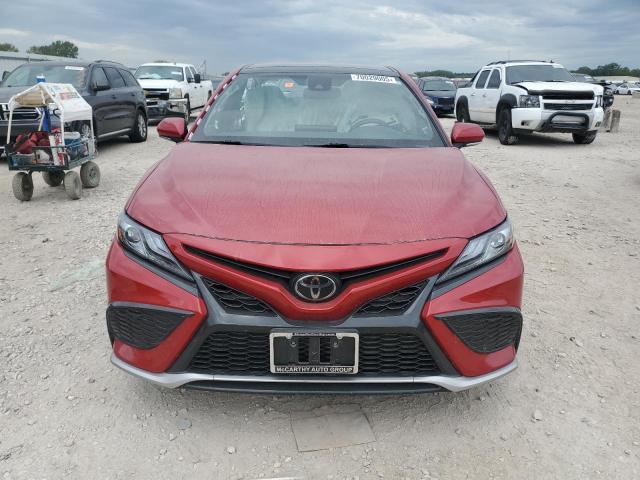 4T1K61AK1PU097849 - 2023 TOYOTA CAMRY XSE 红色 照片 5