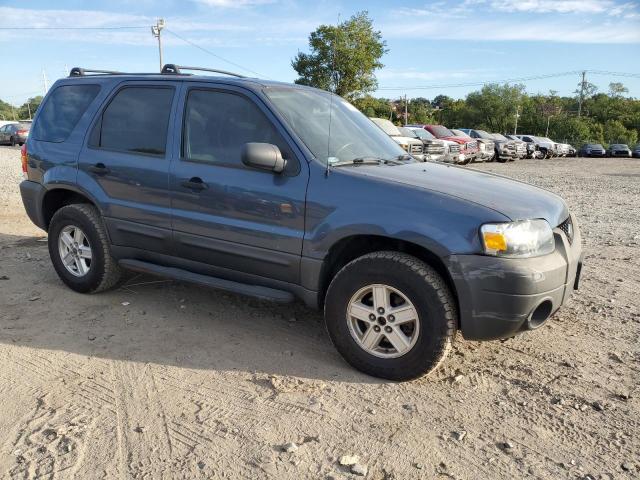 1FMYU92Z25KC10971 - 2005 FORD ESCAPE XLS BLUE photo 4