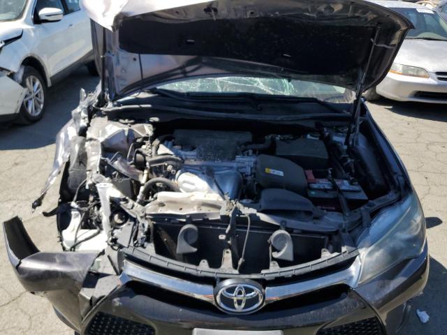 4T1BF1FK2HU377659 - 2017 TOYOTA CAMRY LE GRAY photo 11