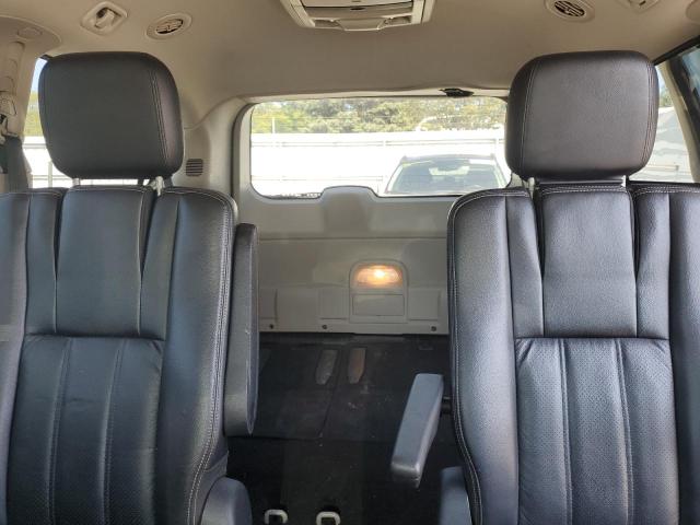 2A4RR8DG9BR714330 - 2011 CHRYSLER TOWN & COU TOURING L GOLD photo 10