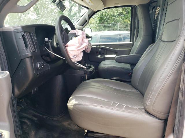 1GCZGGFG1J1339278 - 2018 CHEVROLET EXPRESS G3500 WHITE photo 7