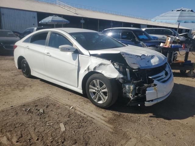 5NPEB4AC2EH829470 - 2014 HYUNDAI SONATA GLS WHITE photo 4