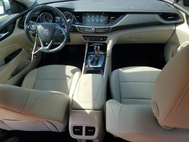 W04GV8SX4J1132113 - 2018 BUICK REGAL TOURX ESSENCE WHITE photo 8