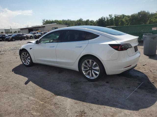 5YJ3E1EAXKF476671 - 2019 TESLA MODEL 3 أبيض صورة 2
