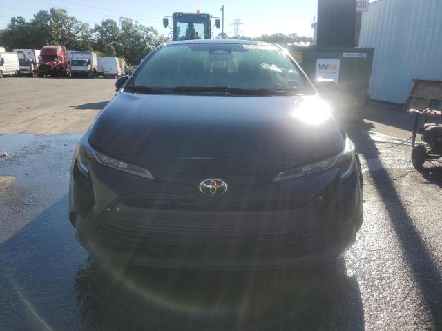 5YFB4MDE7PP012317 - 2023 TOYOTA COROLLA LE 黑色 照片 5