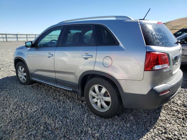 5XYKTCA60DG312825 - 2013 KIA SORENTO LX GRAY photo 2