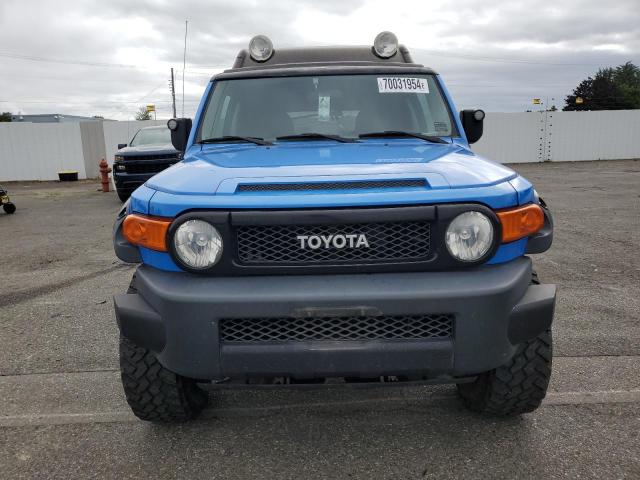 JTEBU11F570081797 - 2007 TOYOTA FJ CRUISER BLUE photo 5