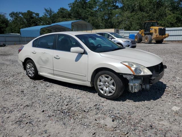 1N4AL2AP0BN464226 - 2011 NISSAN ALTIMA BASE WHITE photo 4
