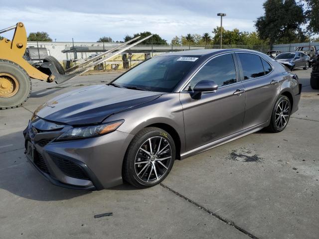 4T1T11AK6PU787647 - 2023 TOYOTA CAMRY SE NIGHT SHADE GRAY photo 1