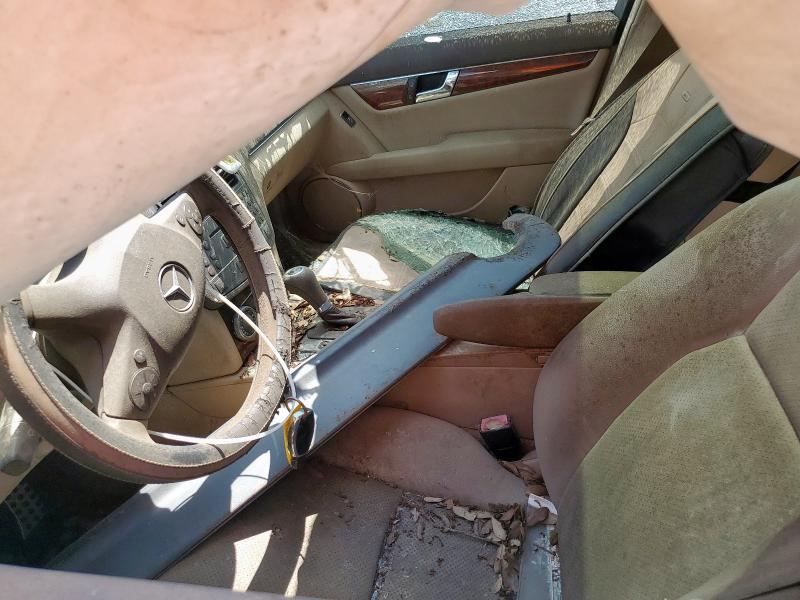 WDDGF8BB6BR176159 - 2011 MERCEDES-BENZ C 300 4MATIC WHITE photo 7