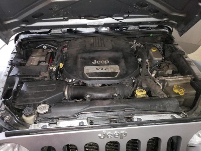 1C4HJWDG9JL925743 - 2018 JEEP WRANGLER UNLIMITED SPORT Gümüş foto 12