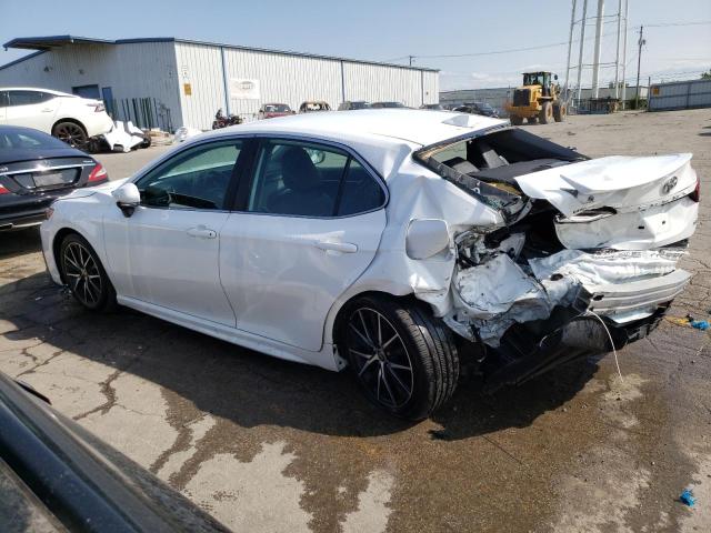 4T1G11AK2PU813811 - 2023 TOYOTA CAMRY SE NIGHT SHADE WHITE photo 2