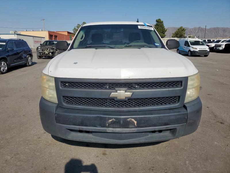 1GCEC14X77Z622918 - 2007 CHEVROLET SILVERADO C1500 CLASSIC WHITE photo 5