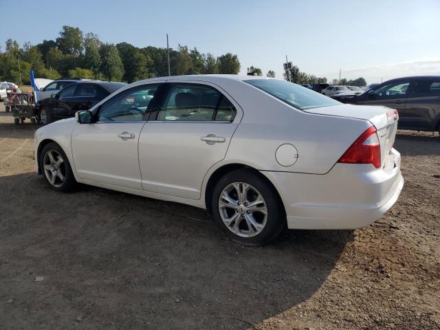 3FAHP0HAXCR339595 - 2012 FORD FUSION SE WHITE photo 2