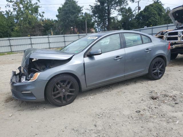 2017 VOLVO S60, 