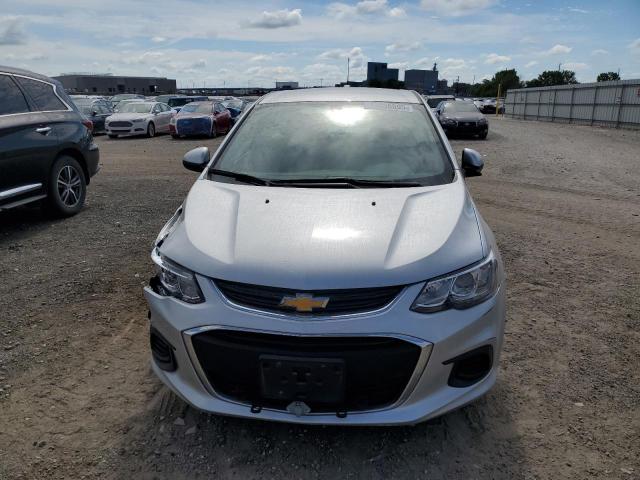 1G1JD5SH3H4162078 - 2017 CHEVROLET SONIC LT Silber Foto 5